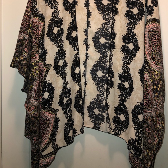 Kimono - Picture 2 of 5